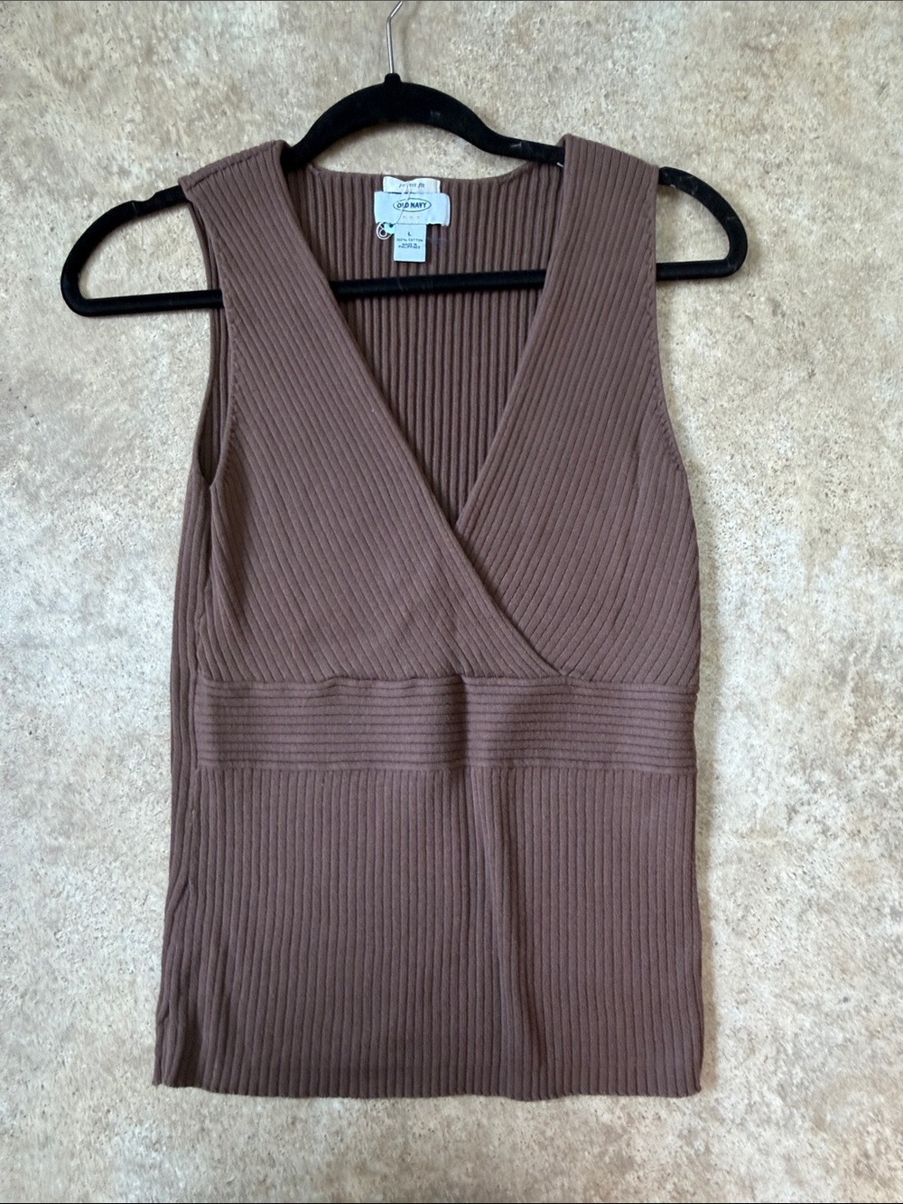 Old Navy Ribbed V-Neck Tank Top ā Brown